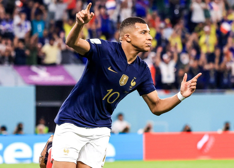 德尚于<a href='/news/tag/1253.html' style='color: blue;'>世預(yù)賽</a>賽前發(fā)布會(huì)詳述姆巴佩傷情及人員安排